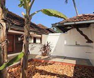 coconut lagoon resort