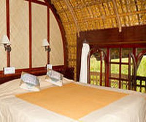 houseboat kerala backwaters